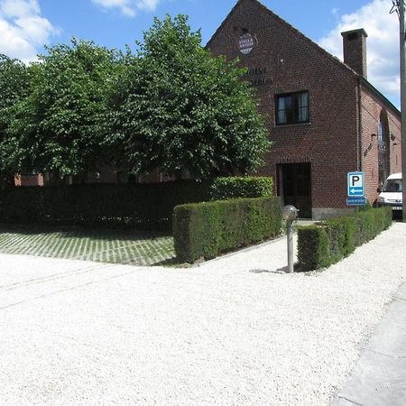 Hotel Klein Nederlo Vlezenbeek Exterior foto