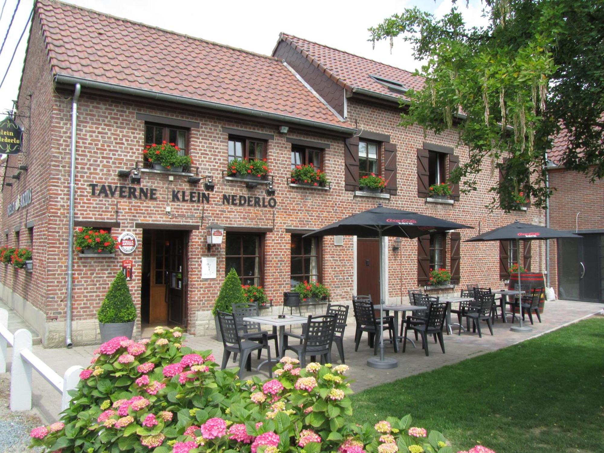Hotel Klein Nederlo Vlezenbeek Exterior foto